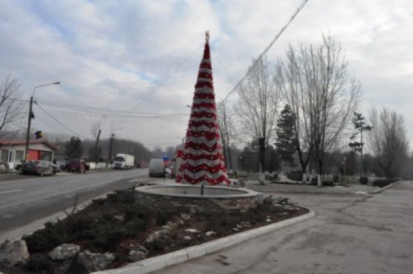 Lumini de sărbătoare în tot judeţul!